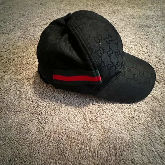 100% authentic Gucci psychedelic hat, never worn!... | Depop never worn gucci hat main image 2